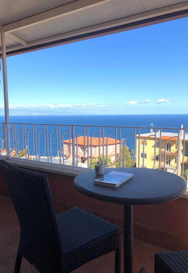Taonasi Taormina Apartments Kültér fotó