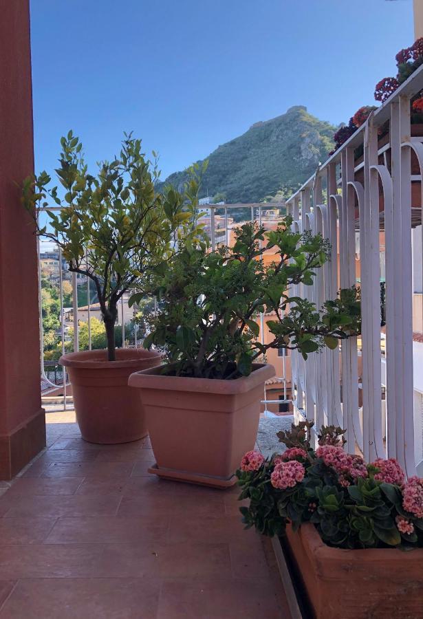 Taonasi Taormina Apartments Kültér fotó