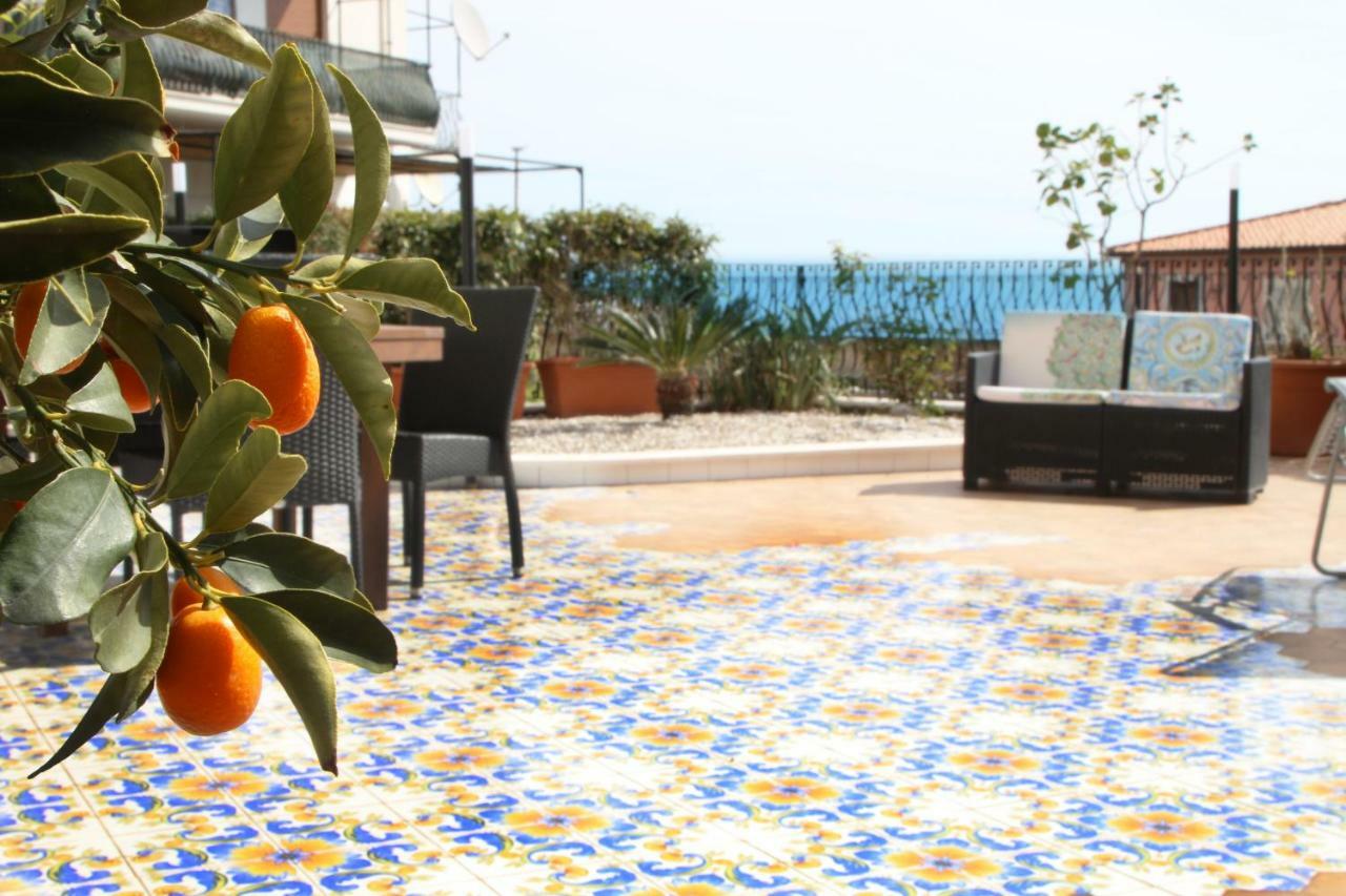 Taonasi Taormina Apartments Kültér fotó